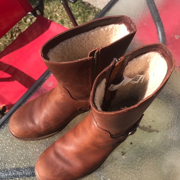 UGG Shoes - Size 8.5 Ugg Keppler Boot